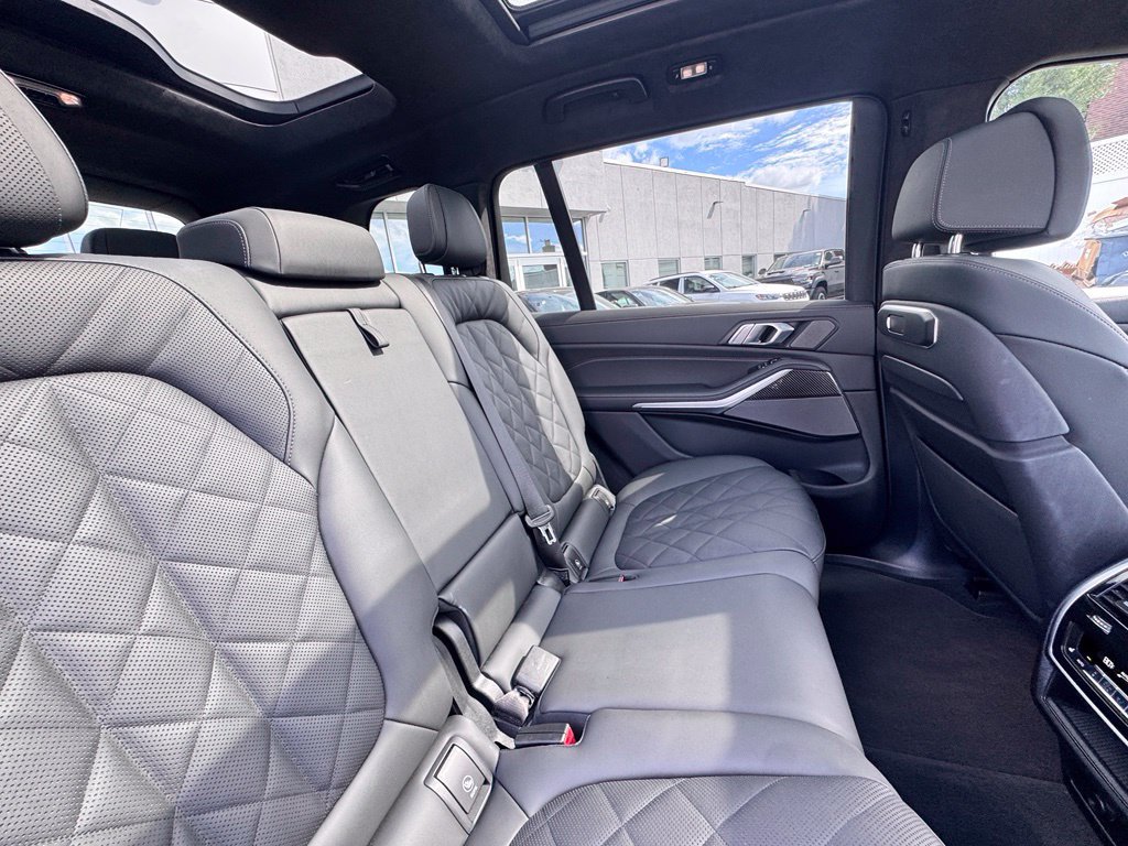 Used 2026 BMW X7 M60i AWD/4WD image 23