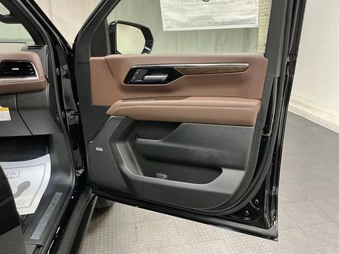 New 2026 Chevrolet Tahoe High Country AWD/4WD image 44