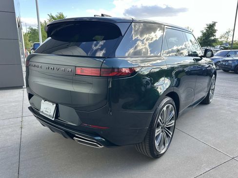 New 2026 Land Rover Range Rover Sport Dynamic SE AWD/4WD image 5