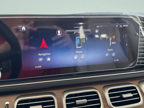 Certified 2026 Mercedes-Benz GLS 450 4MATIC image 50