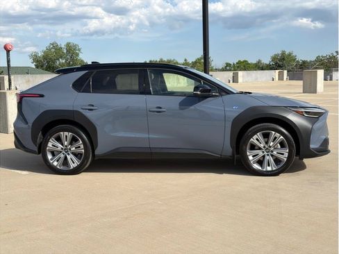 Used 2023 Subaru Solterra AWD image 9