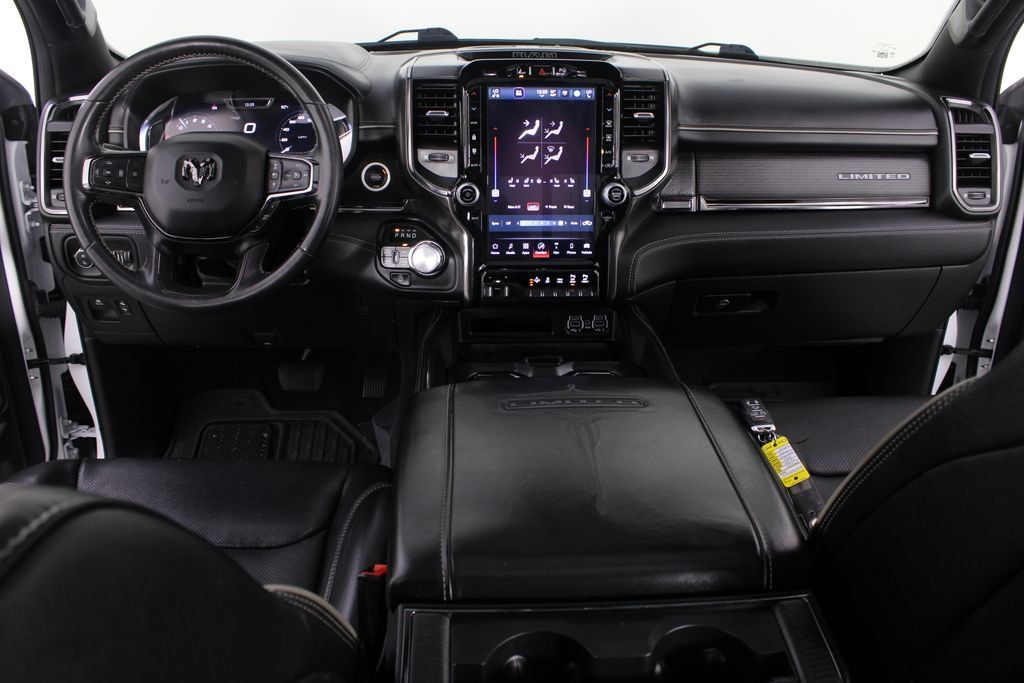 Used 2024 RAM 1500 Limited AWD/4WD image 11