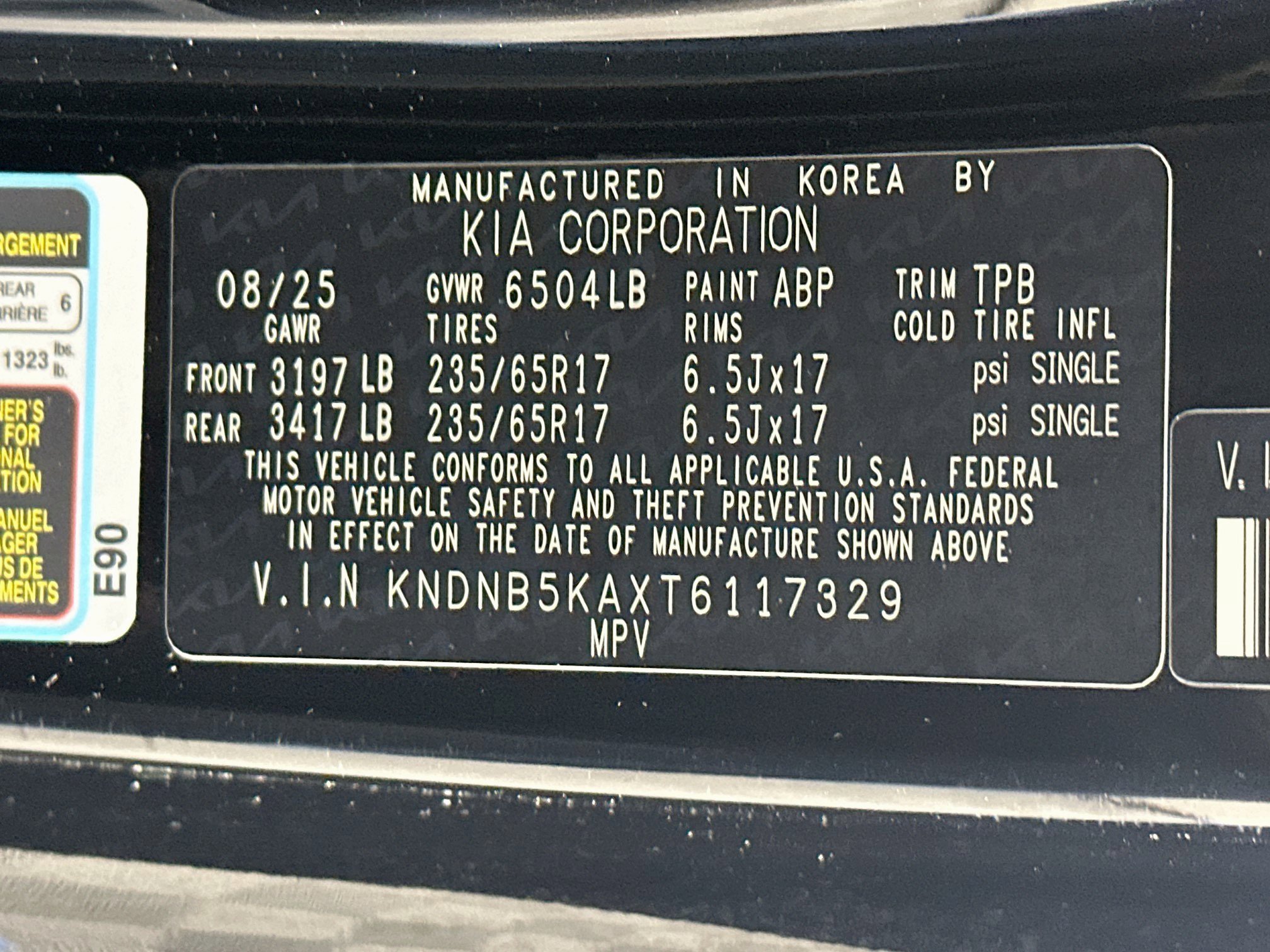 Used 2026 Kia Carnival LXS FWD image 12