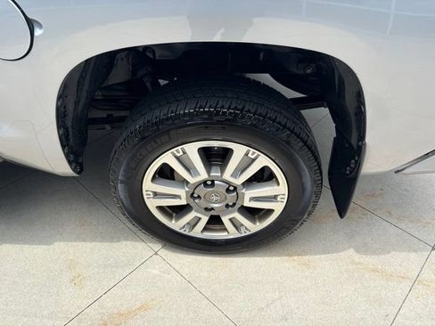 Used 2017 Toyota Tundra Platinum AWD/4WD image 11
