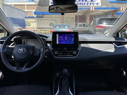 Used 2024 Toyota Corolla LE FWD image 13