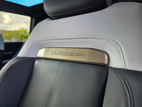 Used 2024 GMC Hummer EV 3X w/ Omega Edition AWD/4WD image 13