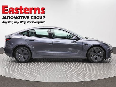 Used 2023 Tesla Model 3 Standard Range RWD image 4