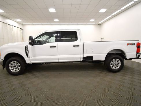 Used 2023 Ford F350 XLT w/ 360-Degree Camera Package AWD/4WD image 4