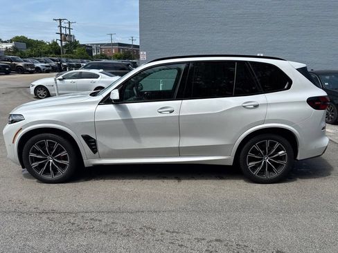Used 2024 BMW X5 xDrive40i w/ Executive Package AWD/4WD image 2