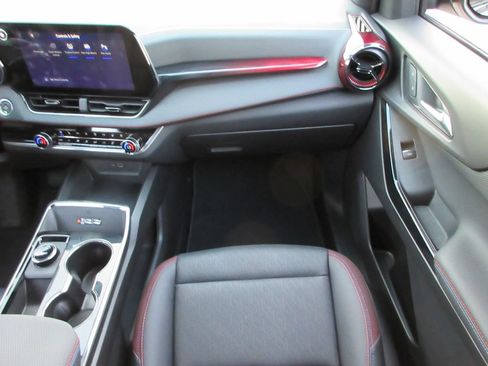 Certified 2025 Chevrolet Equinox RS w/ Convenience Package III AWD/4WD image 18