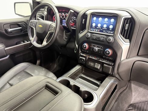 Used 2022 Chevrolet Silverado 1500 LTZ image 28