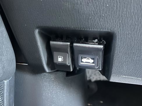 Used 2021 MAZDA CX-5 Touring image 20