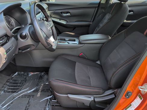 Used 2025 Nissan Sentra SR FWD image 13