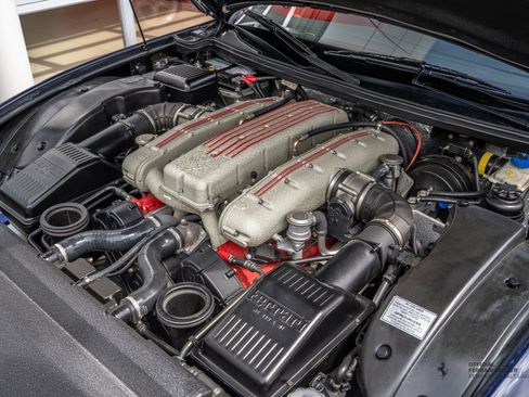 Certified 2003 Ferrari 575M Maranello image 9