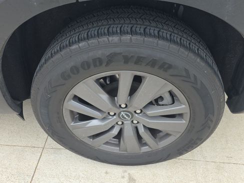 Used 2024 Nissan Pathfinder SV FWD image 14