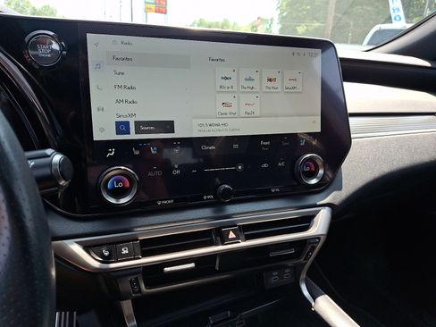 Used 2024 Lexus RX 350 F Sport w/ Convenience Package AWD/4WD image 23