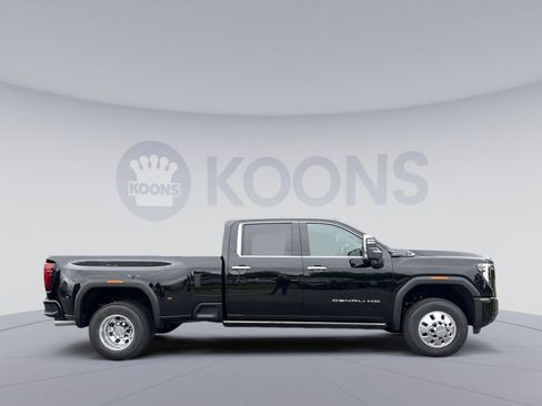 New 2026 GMC Sierra 3500 Denali Ultimate AWD/4WD image 7