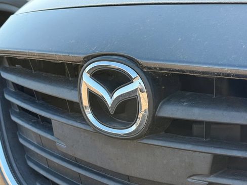 Used 2016 MAZDA MAZDA3 i Sport w/ Preferred Equipment Package FWD image 7
