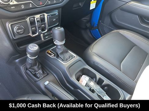 New 2026 Jeep Wrangler Sahara AWD/4WD image 43