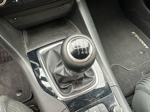 Used 2016 MAZDA MAZDA3 i Touring w/ Popular Equipment Package image 18