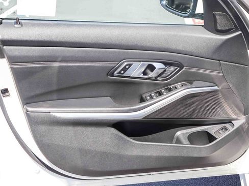 Used 2020 BMW 330i Sedan w/ Convenience Package RWD image 26