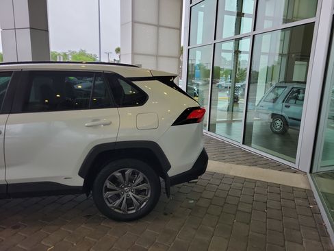 Certified 2025 Toyota RAV4 XLE Premium image 4