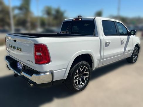 Used 2025 RAM 1500 Laramie AWD/4WD image 5