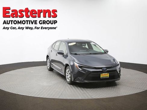 Used 2023 Toyota Corolla LE w/ Carpet Mat Package (TMS) FWD image 50