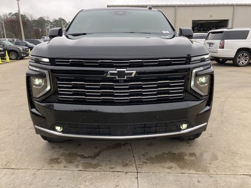 Used 2025 Chevrolet Tahoe High Country image 2