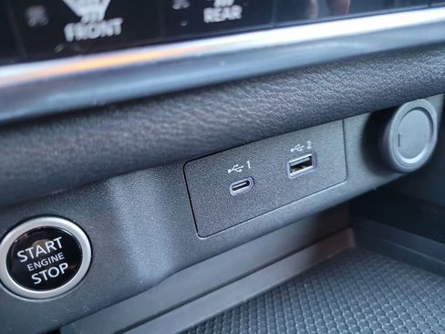 Certified 2023 Nissan Rogue SV image 10