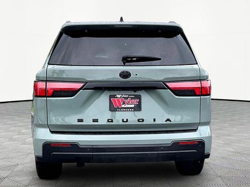 Used 2023 Toyota Sequoia SR5 w/ SR5 Premium Package AWD/4WD image 5