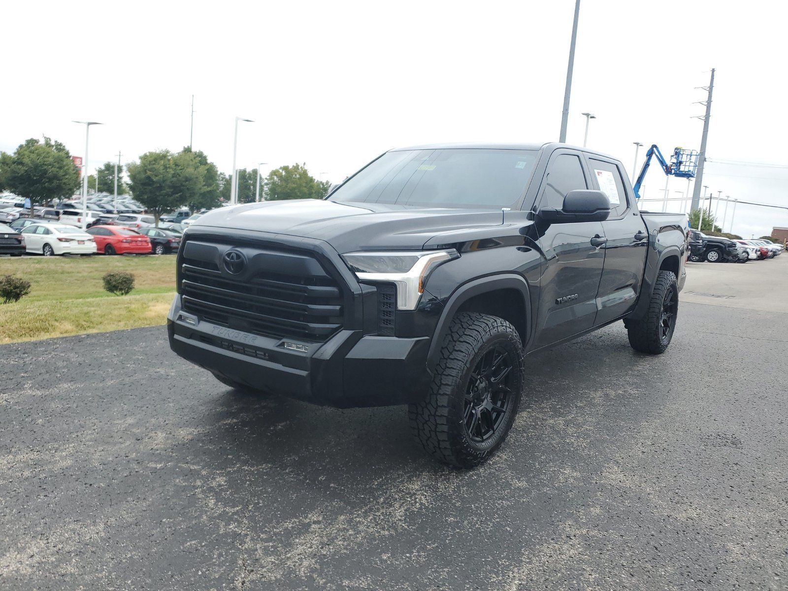 Used 2024 Toyota Tundra SR5 AWD/4WD image 2