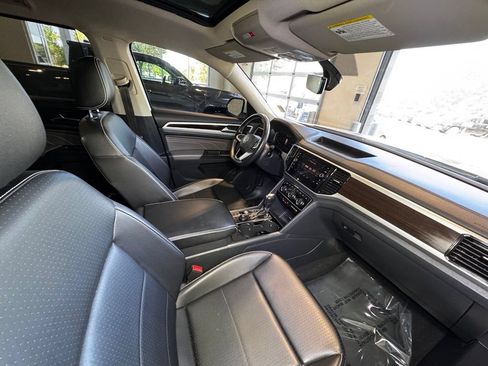 Used 2022 Volkswagen Atlas SE w/ Panoramic Sunroof Package AWD/4WD image 51