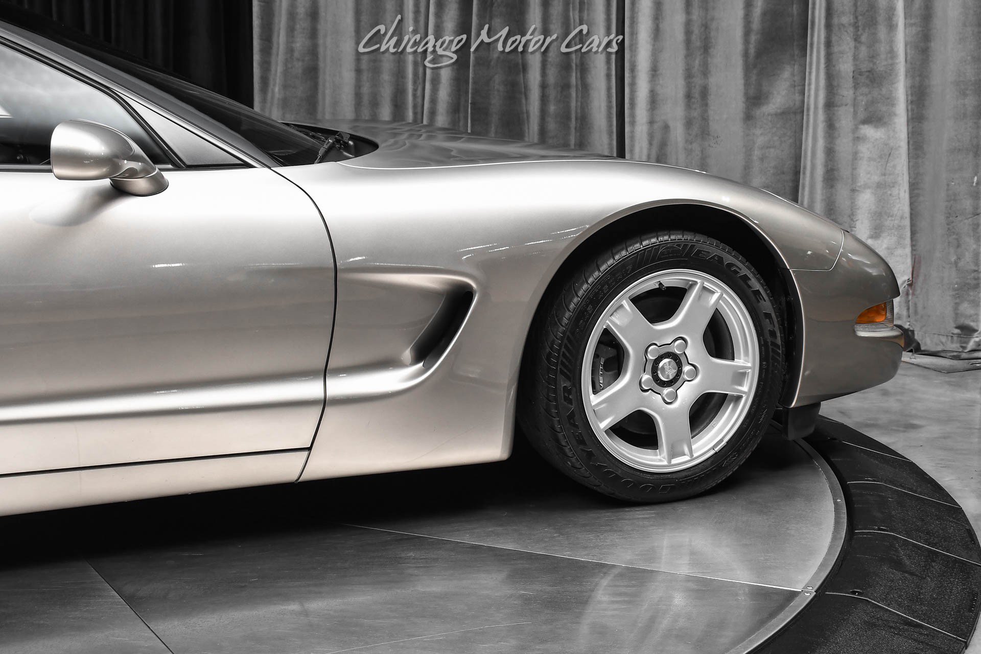 Used 1999 Chevrolet Corvette Coupe w/ Lighting Pkg RWD image 32