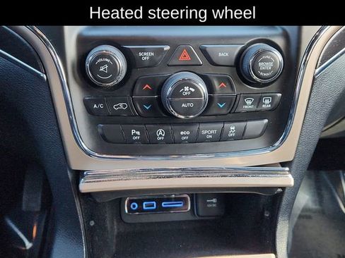 Used 2016 Jeep Grand Cherokee Limited w/ Luxury Group II image 42