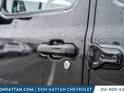 Used 2021 Jeep Gladiator Mojave w/ Cold Weather Group AWD/4WD image 34