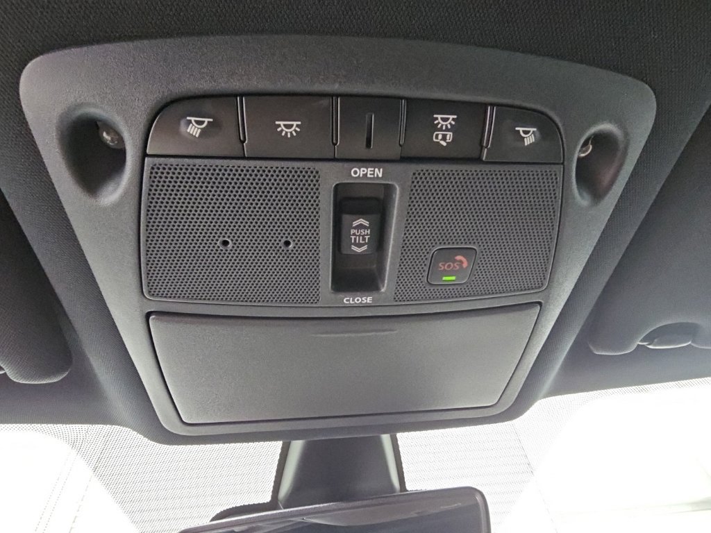Used 2023 Nissan Maxima SR w/ Sport Mat Group FWD image 23