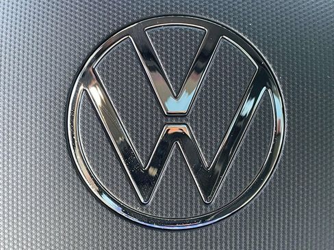 New 2026 Volkswagen Tiguan SE R-Line FWD image 25