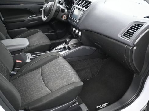 Used 2022 Mitsubishi Outlander Sport ES AWD/4WD image 11