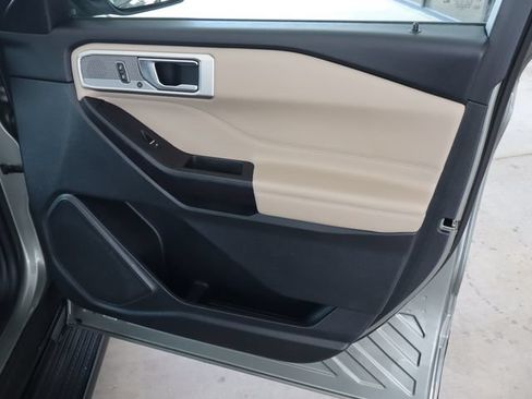 Used 2020 Ford Explorer Limited RWD image 44