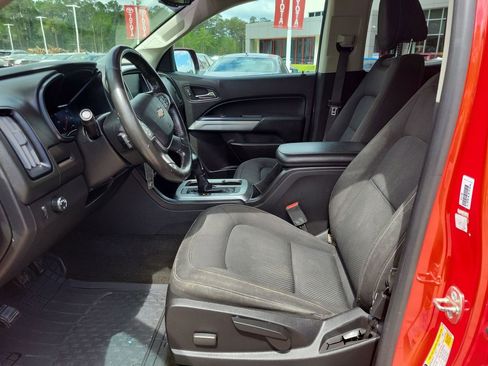 Used 2018 Chevrolet Colorado LT image 16
