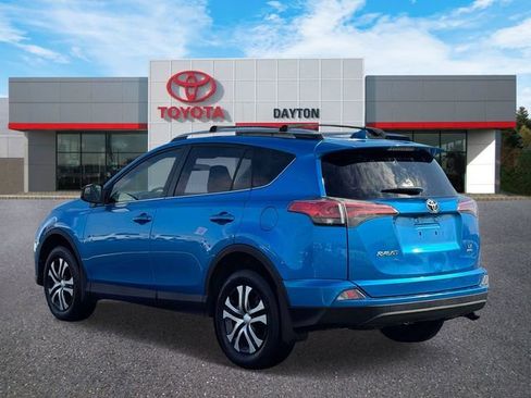 Used 2016 Toyota RAV4 LE image 4