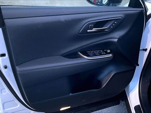 New 2026 Toyota Crown Platinum image 10