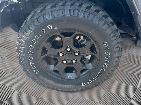 Used 2023 Jeep Wrangler Unlimited w/ Cold Weather Group AWD/4WD image 35