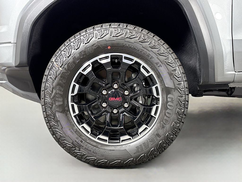 New 2026 GMC Canyon AT4 AWD/4WD image 30