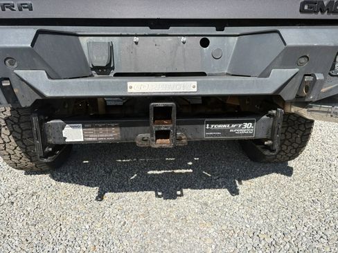 Used 2011 GMC Sierra 3500 Denali AWD/4WD image 4