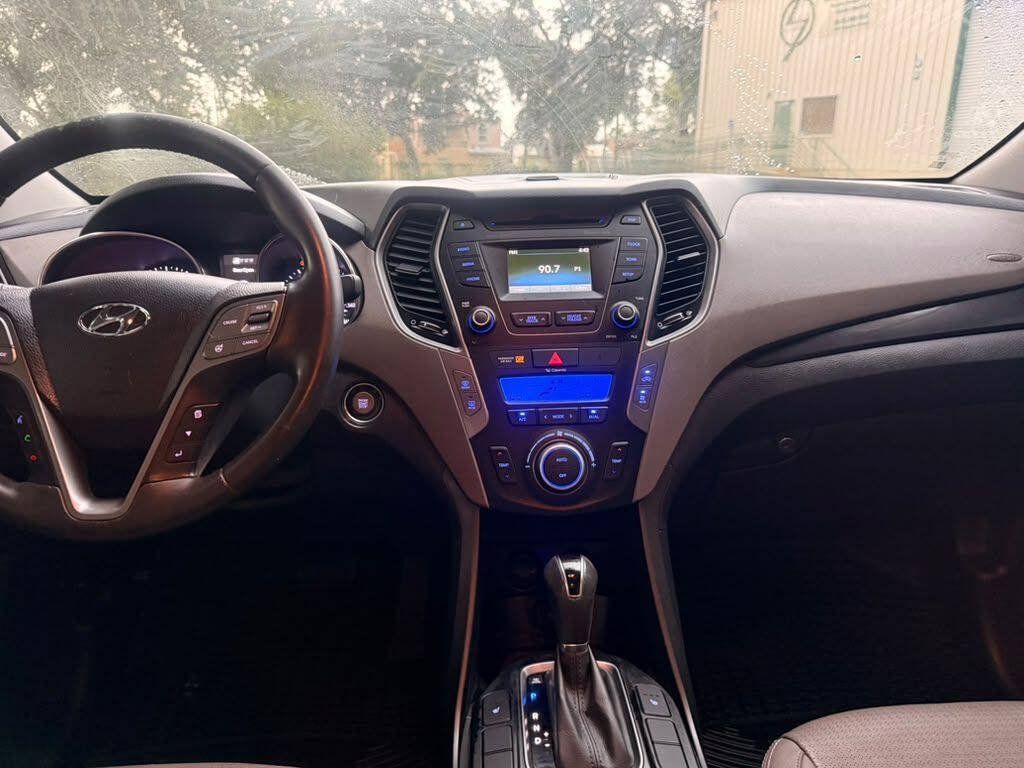 Used 2014 Hyundai Santa Fe GLS w/ Premium Package 05 FWD image 15