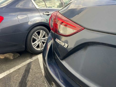 Used 2014 MAZDA MAZDA3 i Grand Touring image 8