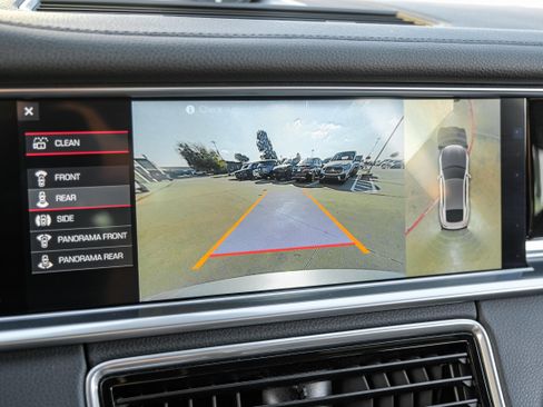 Used 2018 Porsche Panamera image 20