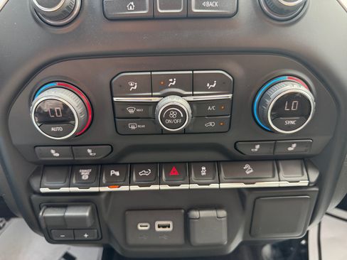 Used 2020 Chevrolet Silverado 3500 LT w/ Texas Edition AWD/4WD image 14